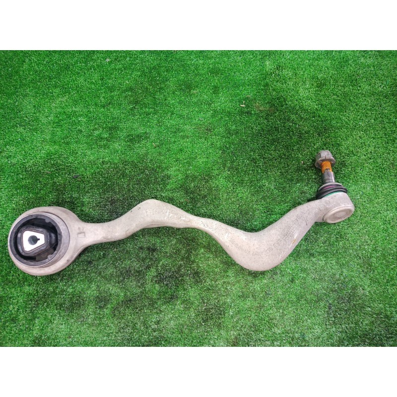 Recambio de brazo suspension inferior delantero izquierdo para bmw serie 1 berlina (e81/e87) 118d referencia OEM IAM 6082T6 6082