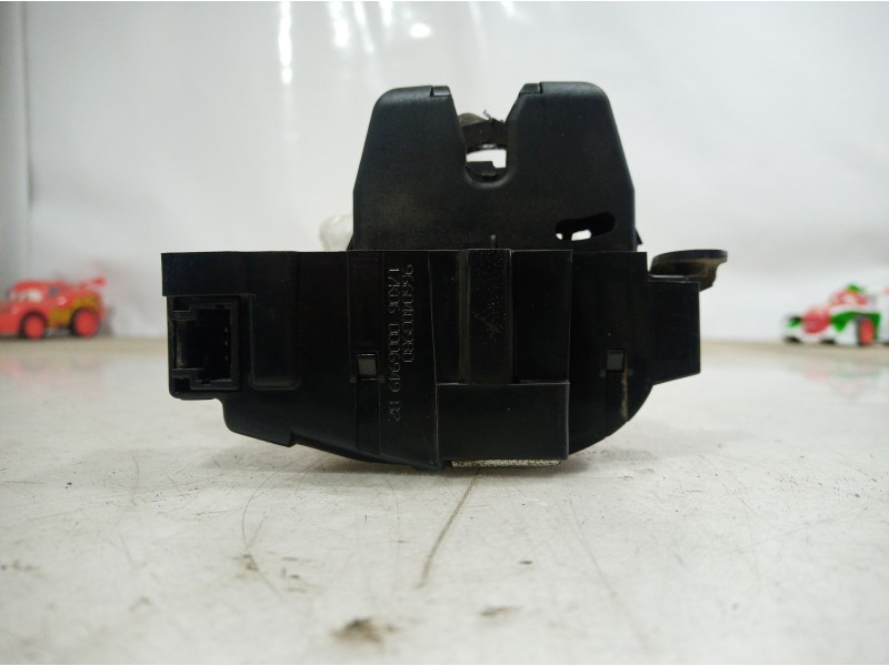Recambio de cerradura maletero / porton para citroën c4 picasso millenium referencia OEM IAM 9660403980 9660403980 9660403980