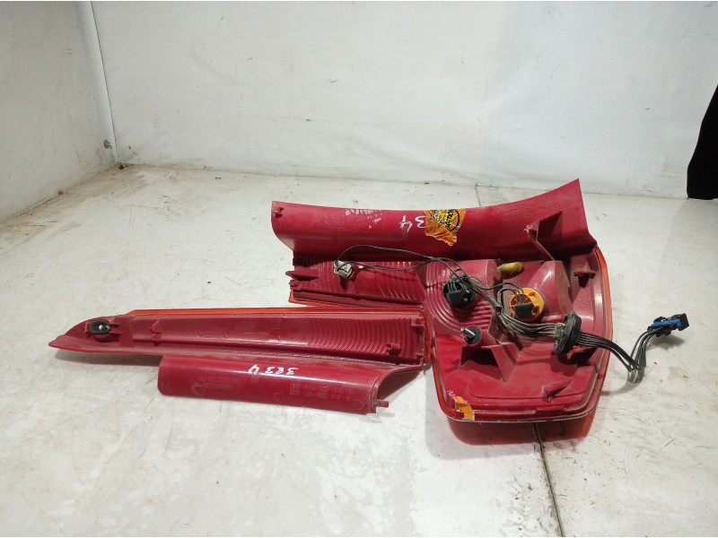 Recambio de piloto trasero derecho para citroën c4 berlina exclusive referencia OEM IAM 9655863980 9655863980 9655863980