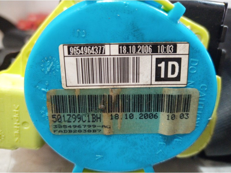 Recambio de cinturon seguridad delantero derecho para citroën c4 picasso millenium referencia OEM IAM 9654964377 9654964377 9654