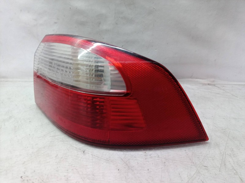 Recambio de piloto trasero derecho para renault laguna ii (bg0) authentique referencia OEM IAM 8200002474  