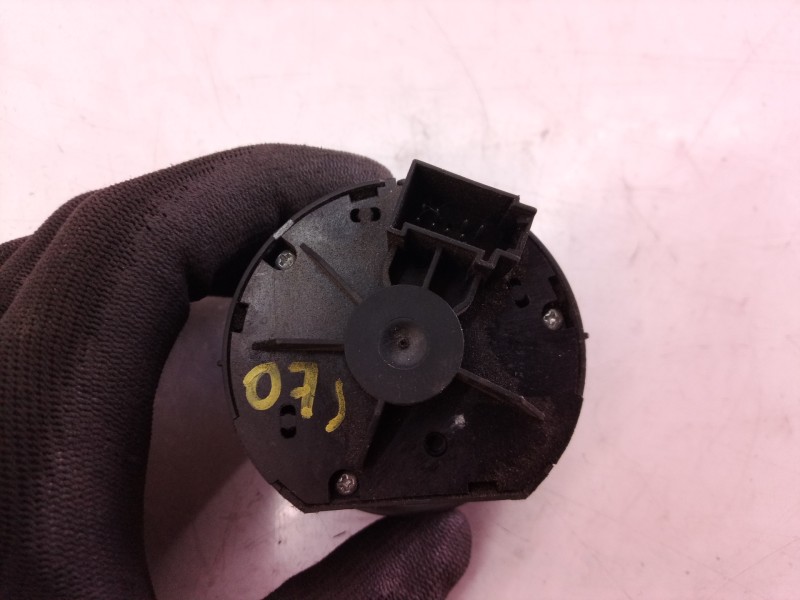 Recambio de mando luces para audi a6 berlina (4b2) 1.8 t referencia OEM IAM 4F1941531D 4F1941531 4F1941531