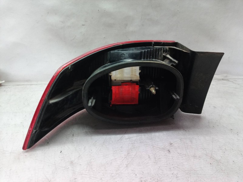 Recambio de piloto trasero derecho para renault laguna ii (bg0) authentique referencia OEM IAM 8200002474  