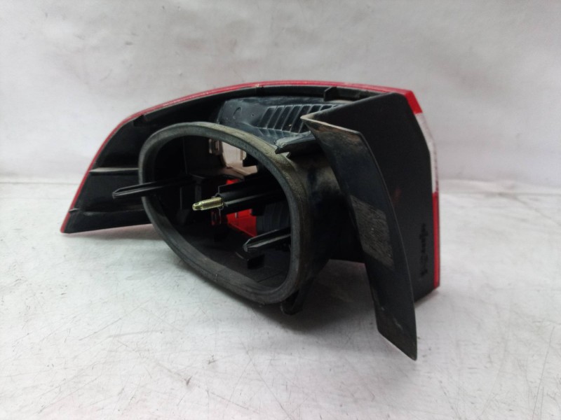 Recambio de piloto trasero derecho para renault laguna ii (bg0) authentique referencia OEM IAM 8200002474  