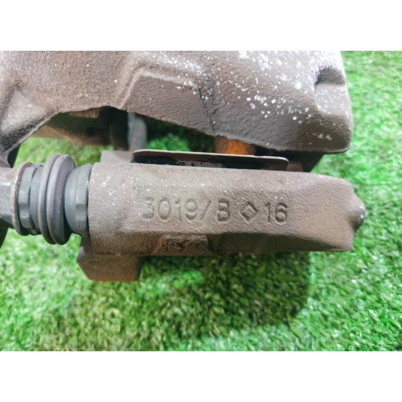 Recambio de pinza freno delantera derecha para bmw serie 1 berlina (e81/e87) 118d referencia OEM IAM 3019B16 3019B16 3019B16