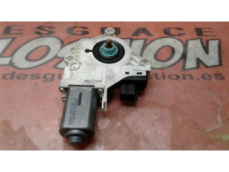Recambio de motor elevalunas delantero derecho para audi a6 berlina (4f2) 3.0 tdi quattro referencia OEM IAM 4F0959802D  