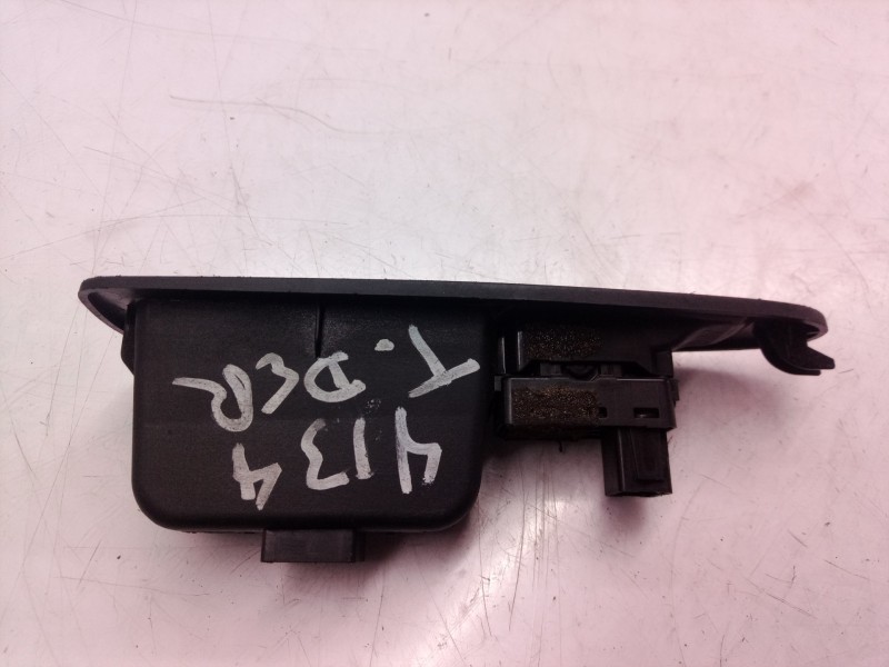 Recambio de mando elevalunas trasero derecho para citroën c4 berlina vtr plus referencia OEM IAM 9650912777 9650912777 965091277