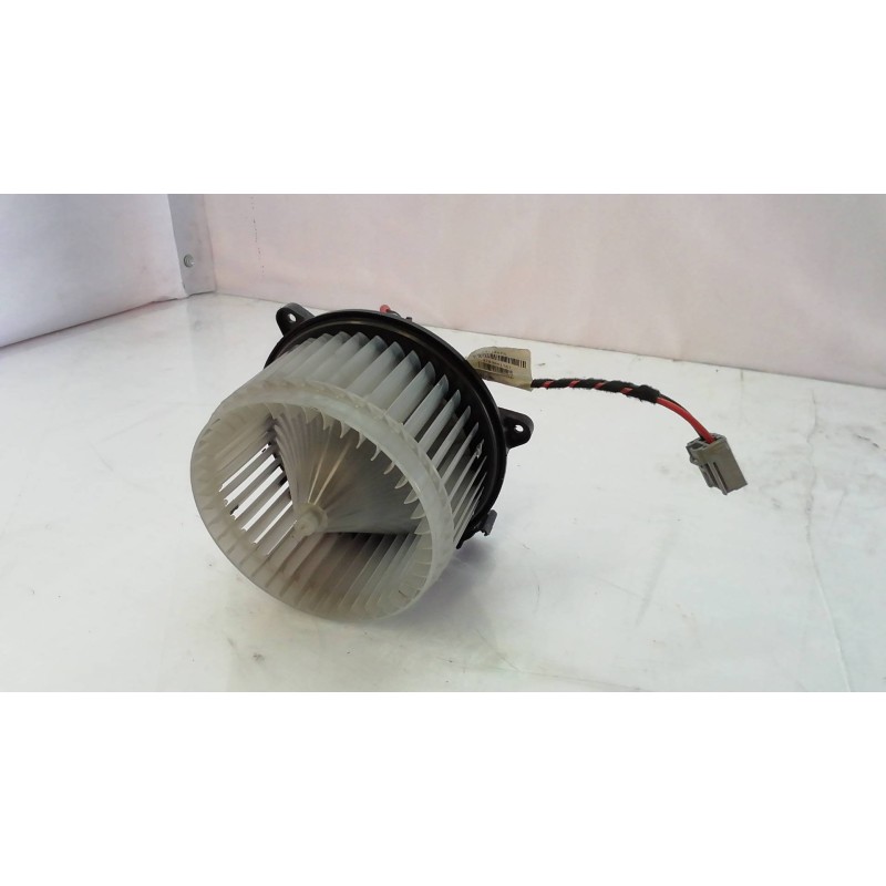 Recambio de ventilador calefaccion para opel insignia berlina cosmo referencia OEM IAM 5242673401 5242673401 5242673401