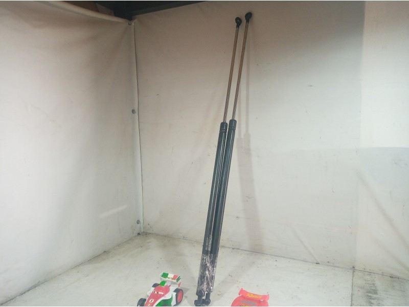 Recambio de amortiguadores maletero / porton para hyundai coupe (j2) 2.0 fx coupe referencia OEM IAM 81770270101 81770270101 817