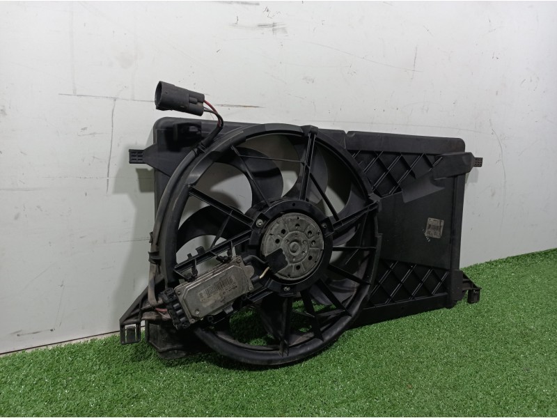 Recambio de electroventilador para ford focus berlina (cap) referencia OEM IAM 3135103743 3135103743 3136613305