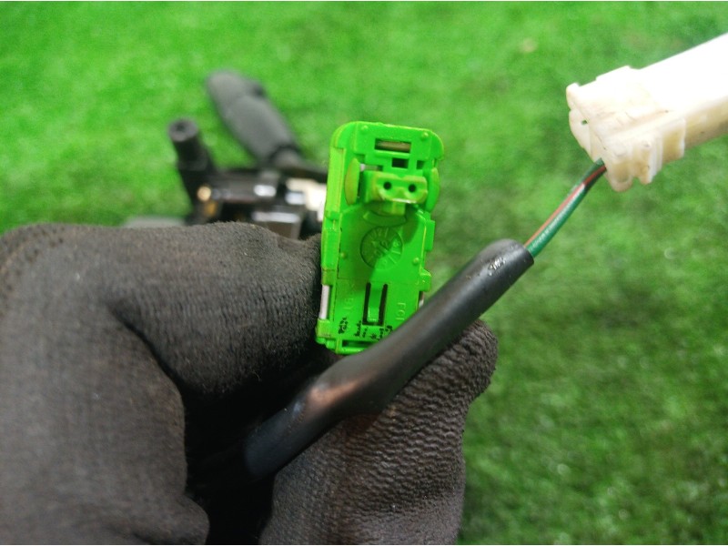 Recambio de mando multifuncion para kia carens 2.0 turbodiesel cat referencia OEM IAM   