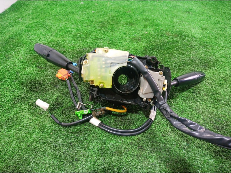 Recambio de mando multifuncion para kia carens 2.0 turbodiesel cat referencia OEM IAM   