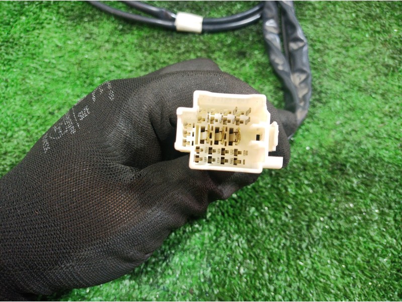 Recambio de mando multifuncion para kia carens 2.0 turbodiesel cat referencia OEM IAM   