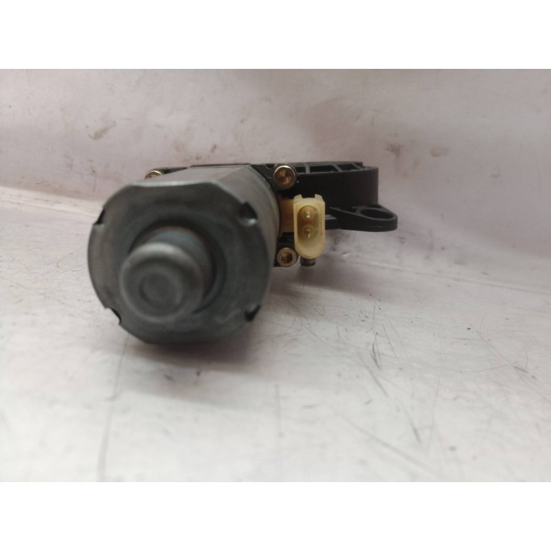 Recambio de motor elevalunas delantero derecho para ford fusion (cbk) ambiente referencia OEM IAM 52020K141102 52020K141102 5202