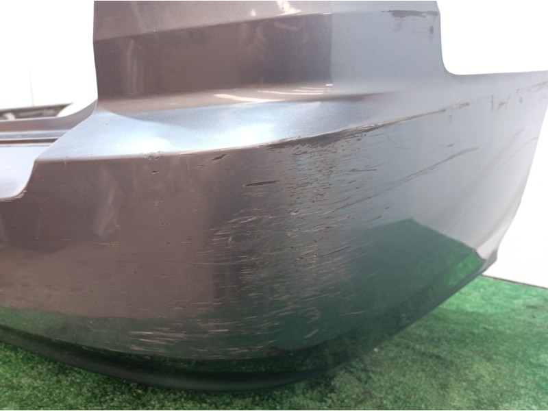 Recambio de paragolpes trasero para kia carens 2.0 turbodiesel cat referencia OEM IAM   