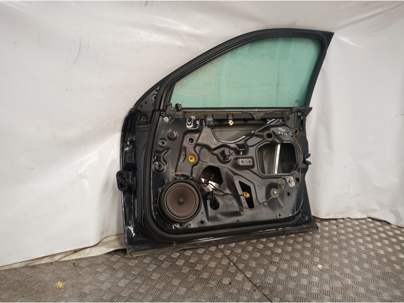 Recambio de puerta delantera derecha para audi a4 avant (8e) 2.5 tdi (120kw) referencia OEM IAM   