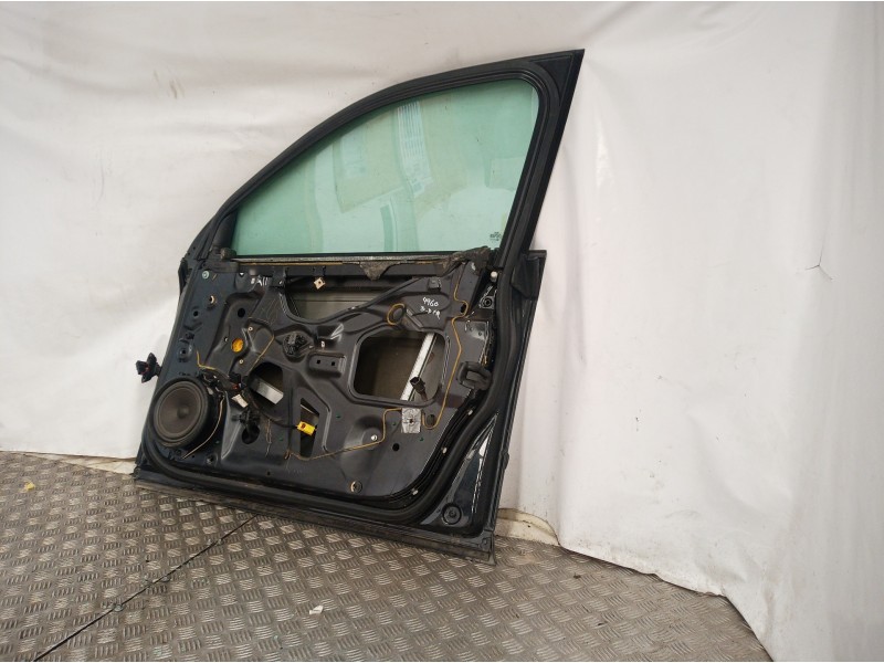 Recambio de puerta delantera derecha para audi a4 avant (8e) 2.5 tdi (120kw) referencia OEM IAM   