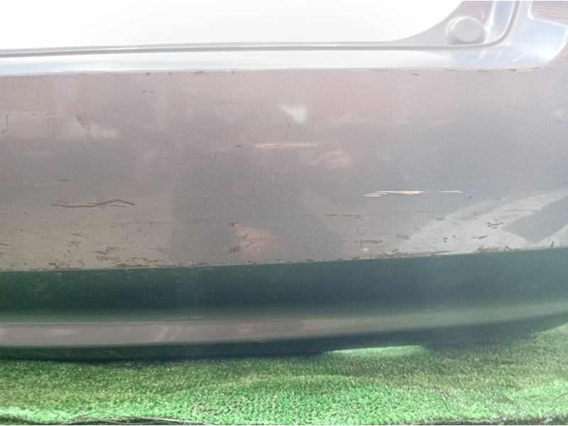 Recambio de paragolpes trasero para kia carens 2.0 turbodiesel cat referencia OEM IAM   