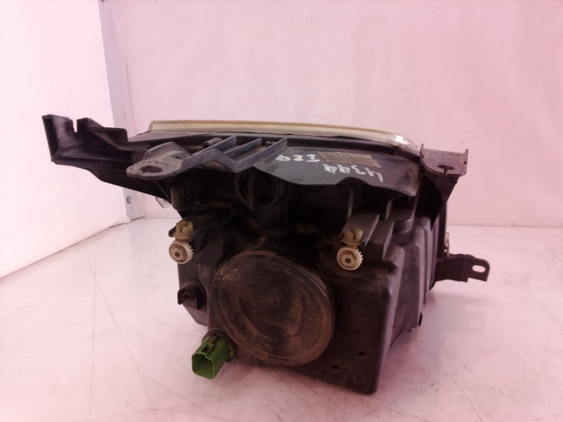 Recambio de faro izquierdo para ford fusion (cbk) ambiente referencia OEM IAM 1526786  