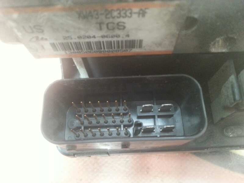 Recambio de abs para jaguar s-type referencia OEM IAM XW432C219AD 25020405983 XW432C333AF