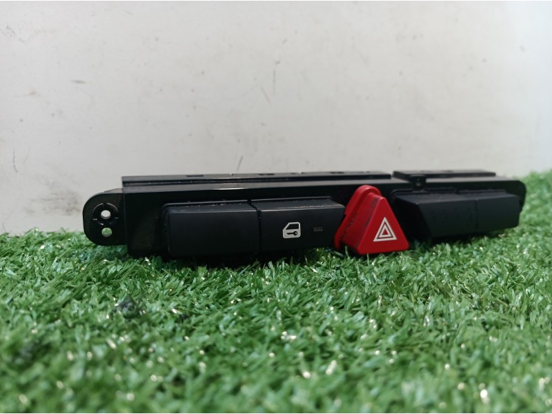 Recambio de warning para kia cee´d emotion referencia OEM IAM 937001H000 937001H000 937001H010