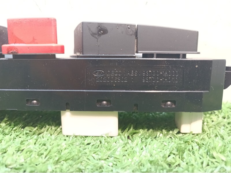 Recambio de warning para kia cee´d emotion referencia OEM IAM 937001H000 937001H000 937001H010