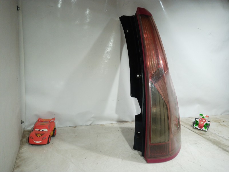 Recambio de piloto trasero derecho para citroën c4 picasso millenium referencia OEM IAM 00946602 00946602 00946602