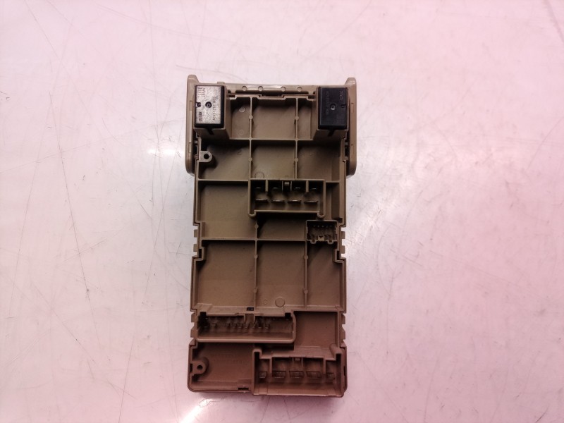 Recambio de caja reles / fusibles para subaru legacy berl. b13 (bl) 2.0 d limited referencia OEM IAM 82201AG041 82201AG041 82201