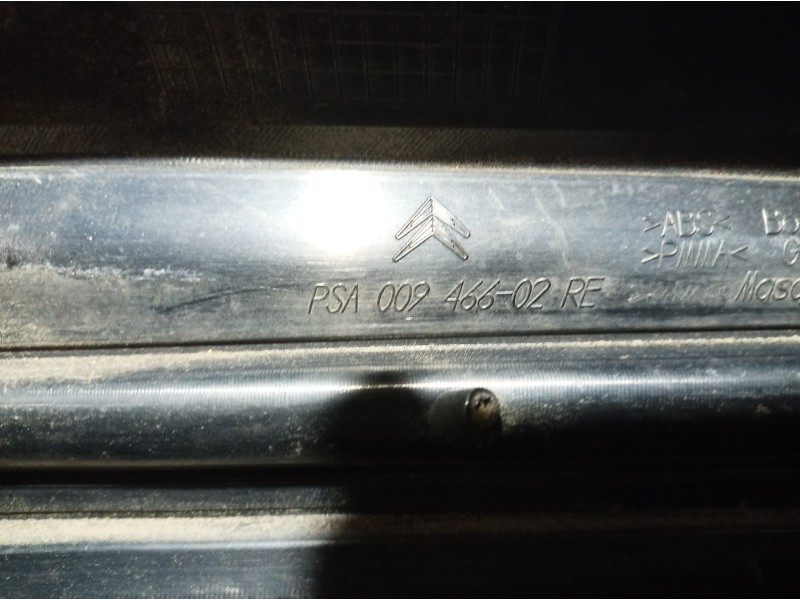 Recambio de piloto trasero derecho para citroën c4 picasso millenium referencia OEM IAM 00946602 00946602 00946602