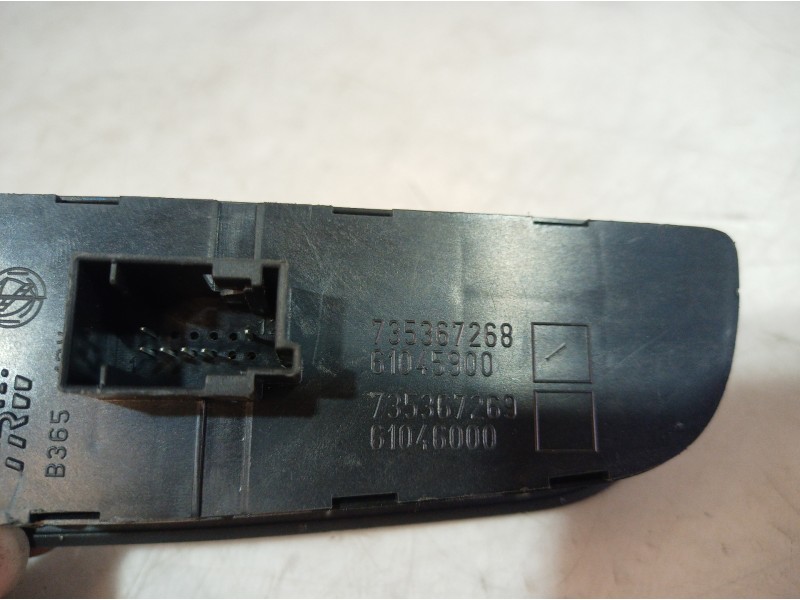 Recambio de mando multifuncion para fiat punto (199) easy referencia OEM IAM 735367268 735367268 61045900