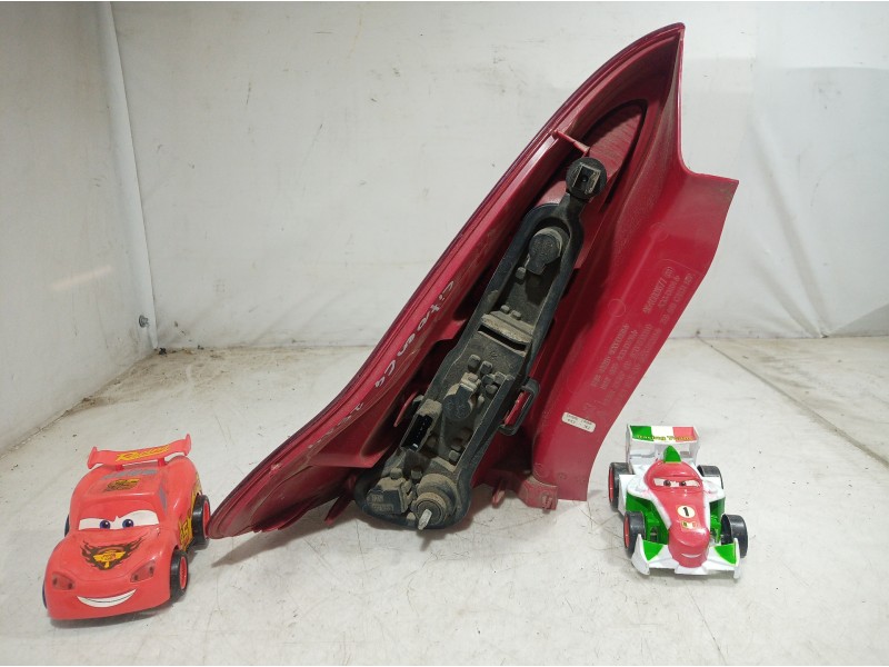 Recambio de piloto trasero derecho para citroën c4 coupe referencia OEM IAM 9646801677 9646801677 9646801677