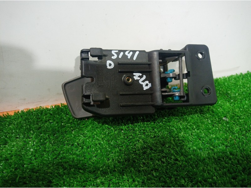 Recambio de maneta interior delantera izquierda para kia carens 2.0 turbodiesel cat referencia OEM IAM   