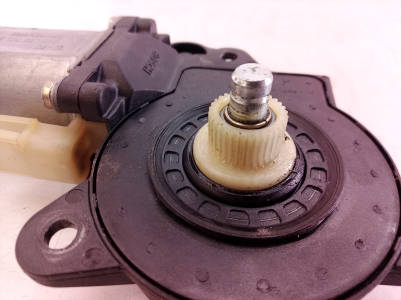 Recambio de motor elevalunas delantero izquierdo para ford fusion (cbk) ambiente referencia OEM IAM 0130821938 0130821938 013082