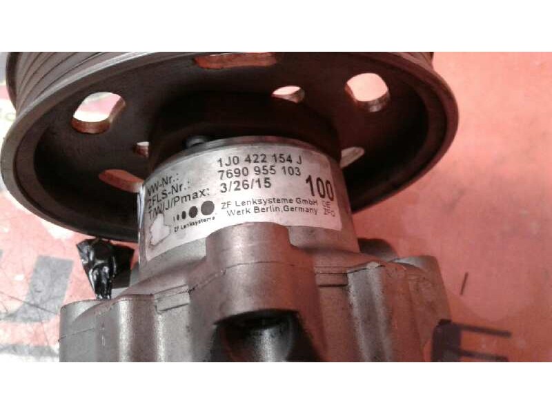 Recambio de bomba direccion para volkswagen caddy ka/kb (2k) referencia OEM IAM 1J0422154J 7690955103 1J0422154J Recambio de bomba direccion para volkswagen caddy ka/kb (2k) referencia OEM IAM 1J0422154J 7690955103 1J0422154J