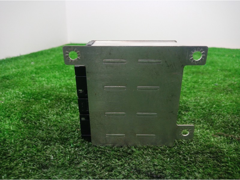 Recambio de centralita airbag para kia carens 2.0 turbodiesel cat referencia OEM IAM 0K2FD677F0 0K2FD677F0 0K2FD677F0