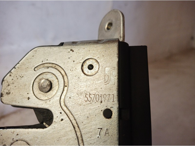 Recambio de cerradura maletero / porton para fiat punto (199) easy referencia OEM IAM 55701971 55701971 55701971