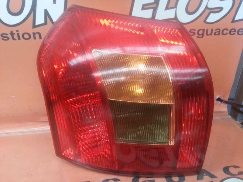 Recambio de piloto trasero izquierdo para toyota corolla (e12) referencia OEM IAM   