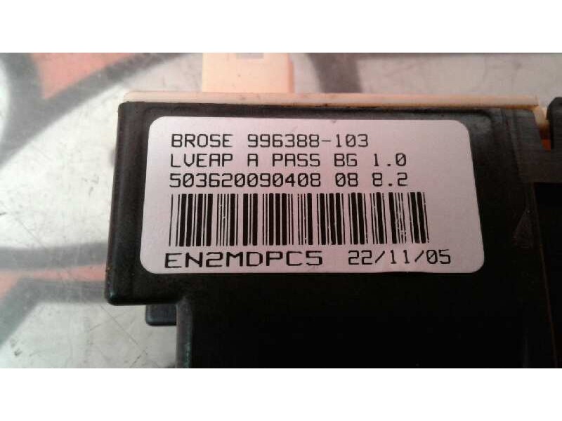 Recambio de elevalunas delantero derecho para peugeot 307 berlina (s2) xt referencia OEM IAM 996388103  