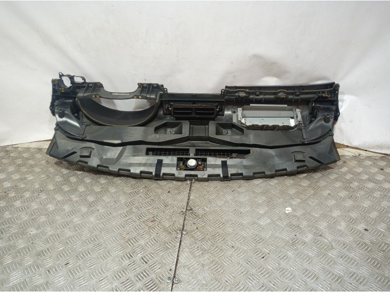 Recambio de salpicadero para audi a4 avant (8e) 2.5 tdi (120kw) referencia OEM IAM 8E1857067D 8E1857067 8E1857067
