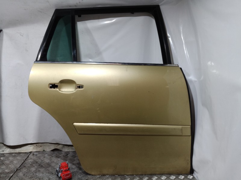 Recambio de puerta trasera derecha para citroën c4 picasso millenium referencia OEM IAM   