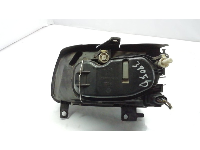 Recambio de faro derecho para volkswagen polo berlina (6n2) trendline referencia OEM IAM   