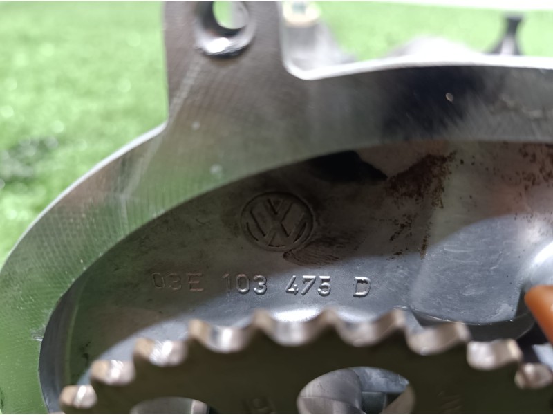 Recambio de tapa balancines para volkswagen polo (9n1) referencia OEM IAM 03E103475D 03E103475D 03E103475