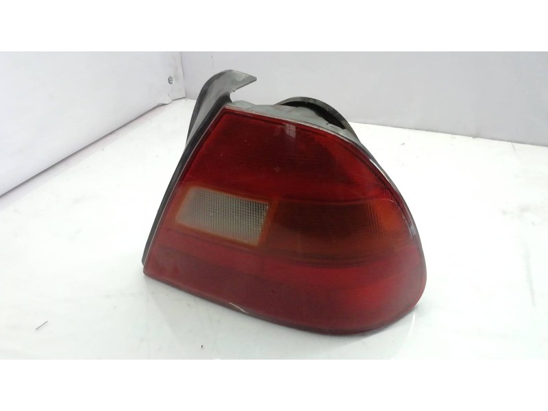 Recambio de piloto trasero derecho para honda civic berlina (eg/eh) 1.5i 4 berlina (eg8) referencia OEM IAM   