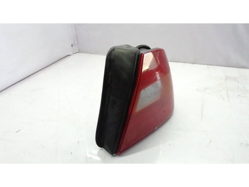 Recambio de piloto trasero derecho para honda civic berlina (eg/eh) 1.5i 4 berlina (eg8) referencia OEM IAM   