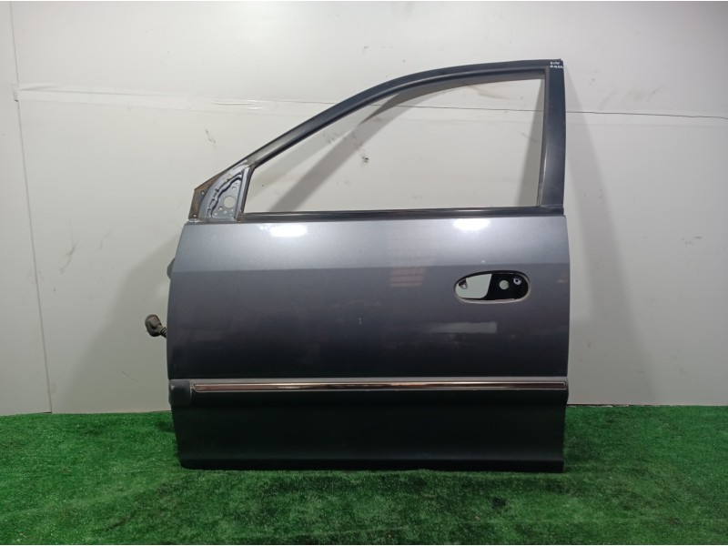 Recambio de puerta delantera izquierda para kia carens 2.0 turbodiesel cat referencia OEM IAM   