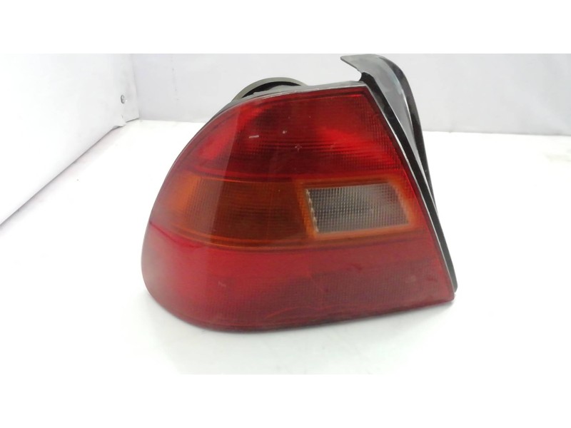 Recambio de piloto trasero izquierdo para honda civic berlina (eg/eh) 1.5i 4 berlina (eg8) referencia OEM IAM   