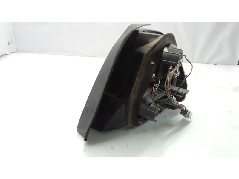 Recambio de piloto trasero izquierdo para honda civic berlina (eg/eh) 1.5i 4 berlina (eg8) referencia OEM IAM   