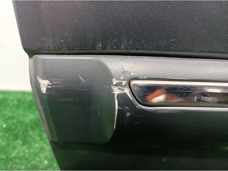 Recambio de puerta delantera izquierda para kia carens 2.0 turbodiesel cat referencia OEM IAM   