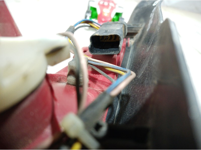 Recambio de piloto trasero izquierdo para citroën c5 break referencia OEM IAM 9637356 9637356 9637356