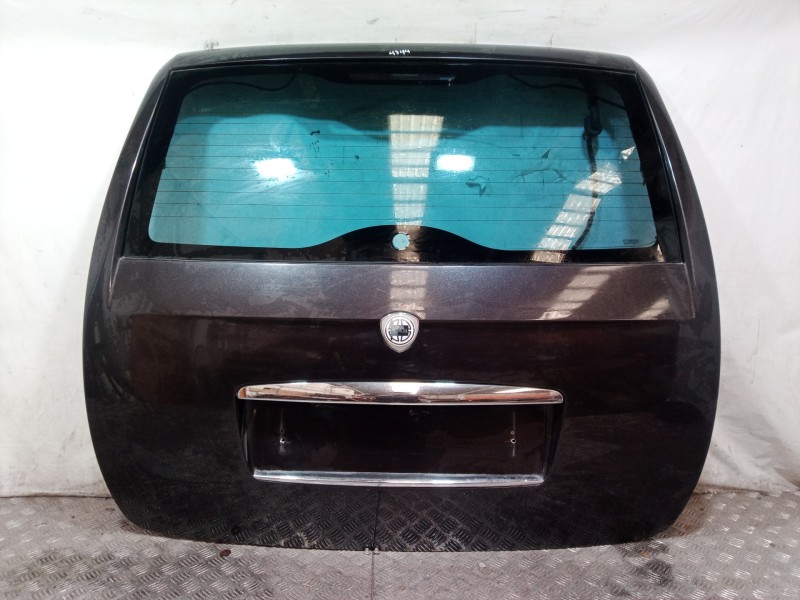 Recambio de porton trasero para lancia phedra (180) 3.0 v6 24v emblema cae referencia OEM IAM   